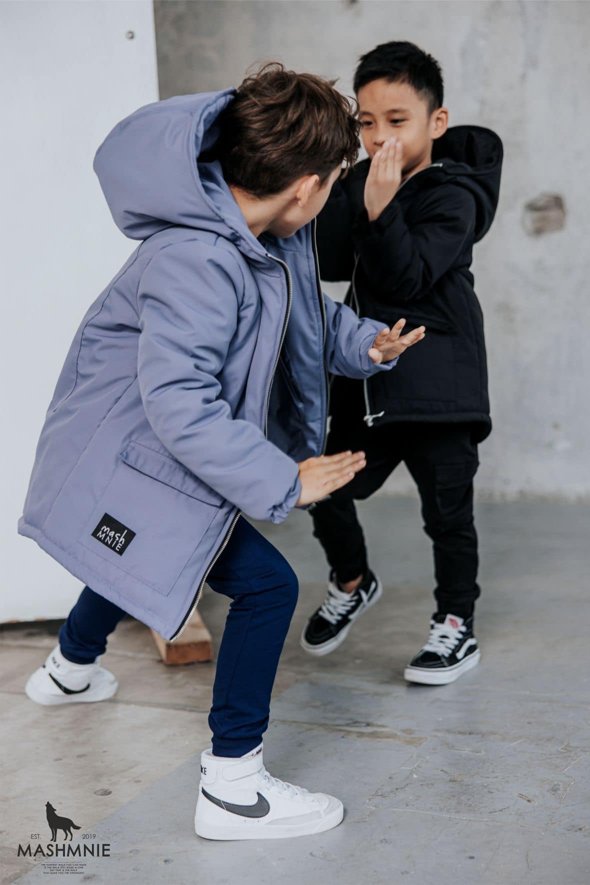 Alyvinė šilta neperpučiama striukė2