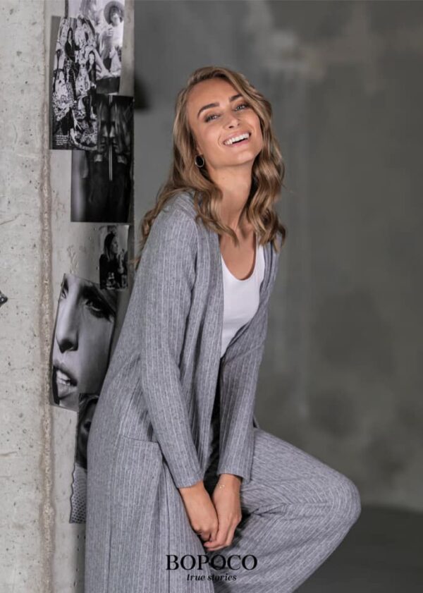 Pilkas stilingas kostiumėlis 2-jų dalių - Image 3