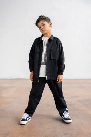 2-ju dalių juodas kostiumėlis berniukams